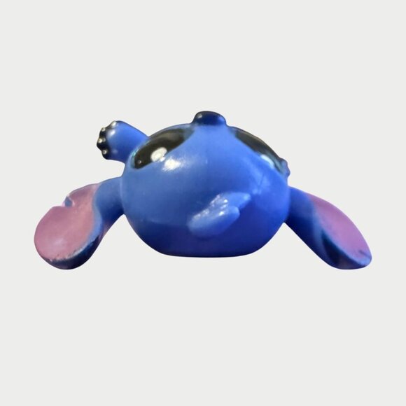 Disney Doorables Surf Shack Playset – Stitch Mini Figure, Common (Surf Variant) - Picture 4 of 6